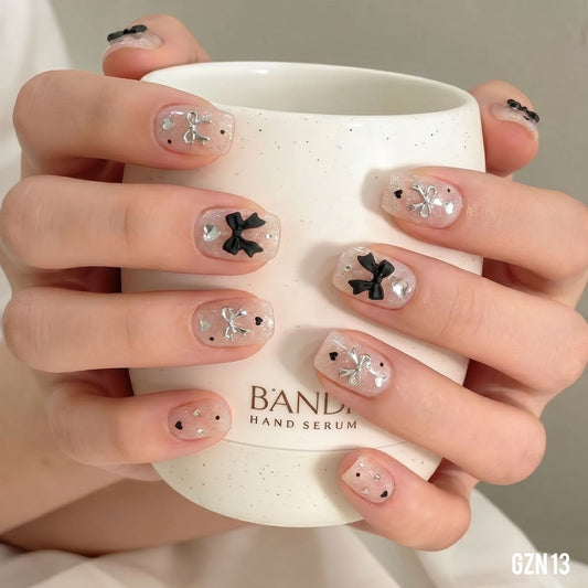 Glam Black Bow Nails Pack of 12 - GZN 13