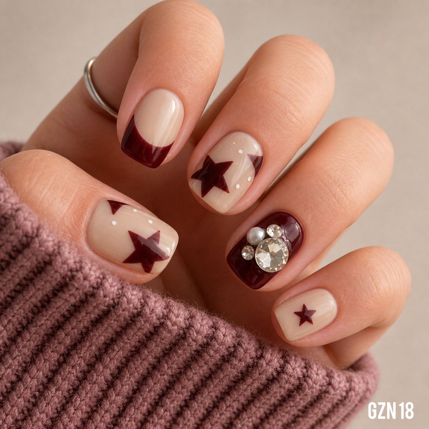 Burgundy Star Glam Nails Pack of 12 - GZN 18